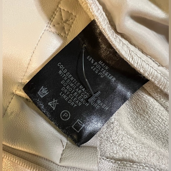 20. Maniere De Voir Faux leather Pants - Picture 10 of 16